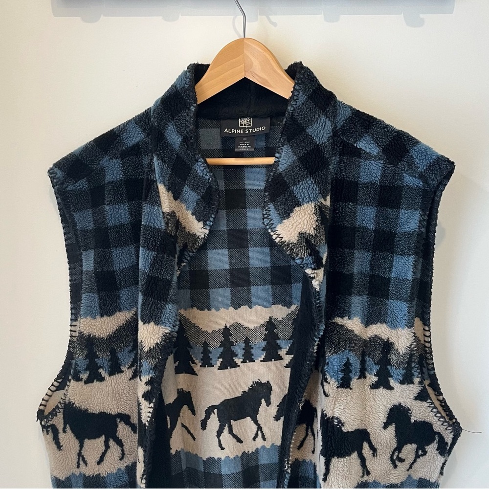 Vintage fleece vest